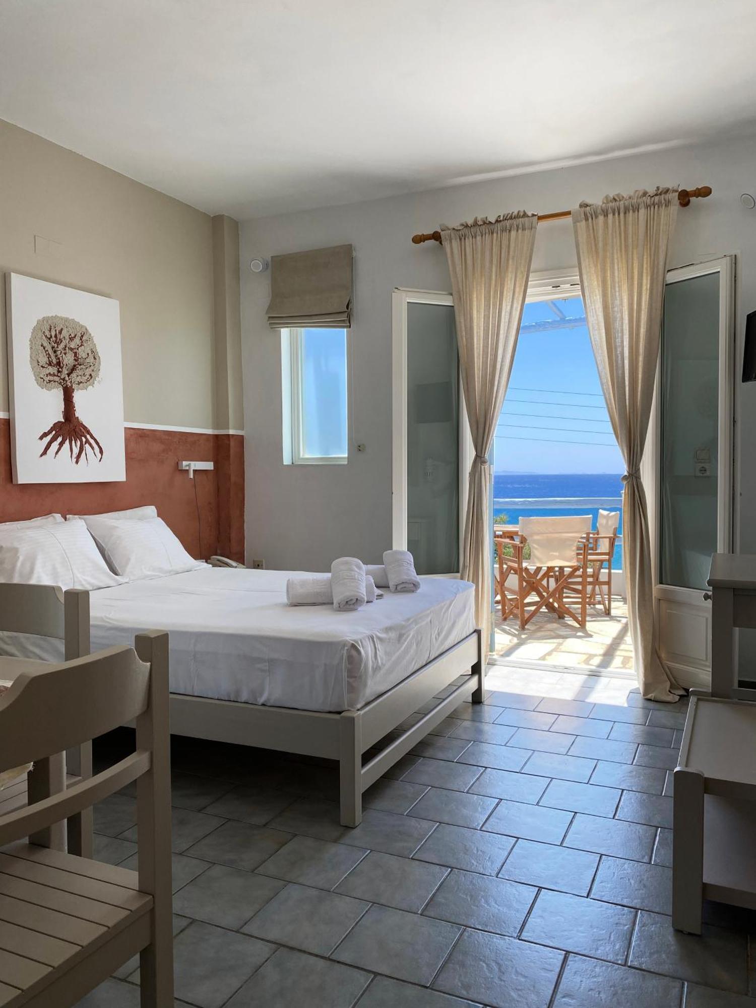 Agnadi Syros Beachfront Studios & Rooms Megas Gialos - Nites Exterior photo